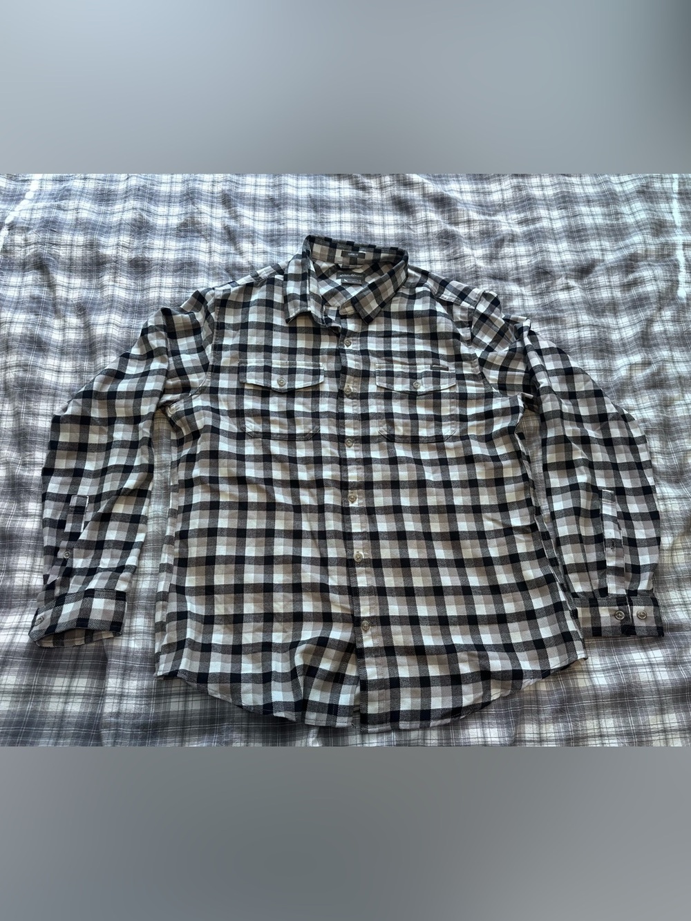 Men’s Eddie Bauer Classic Fit Flannel shirt